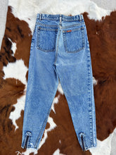 Load image into Gallery viewer, Vintage Jordache Jeans
