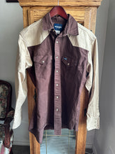 Load image into Gallery viewer, Men’s Wrangler Pearl Snap
